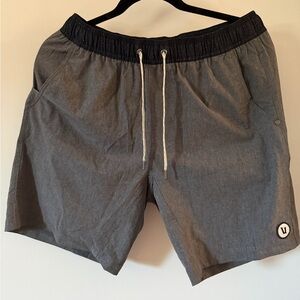 Vuori Lined core shorts Medium